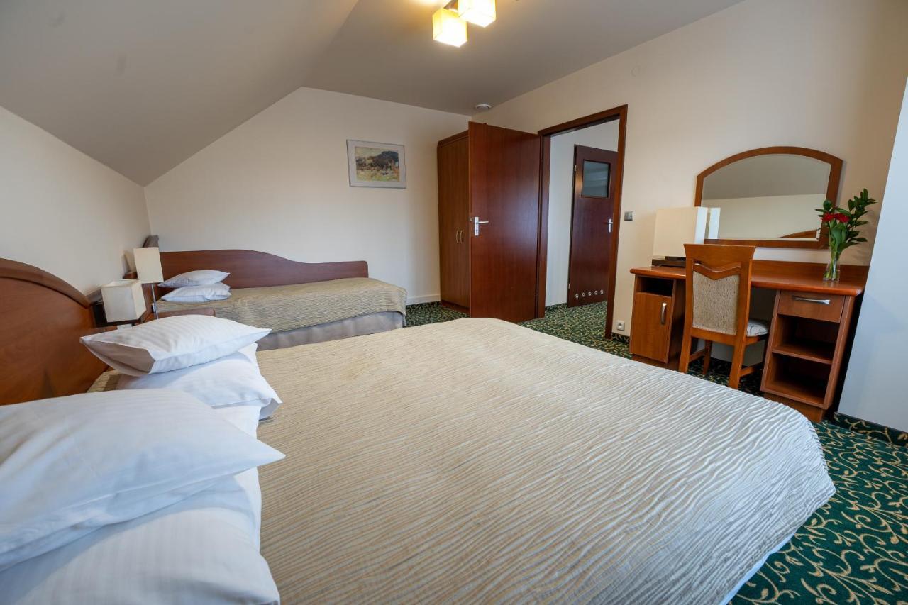 Hotel Szelcow Lesko Exteriér fotografie