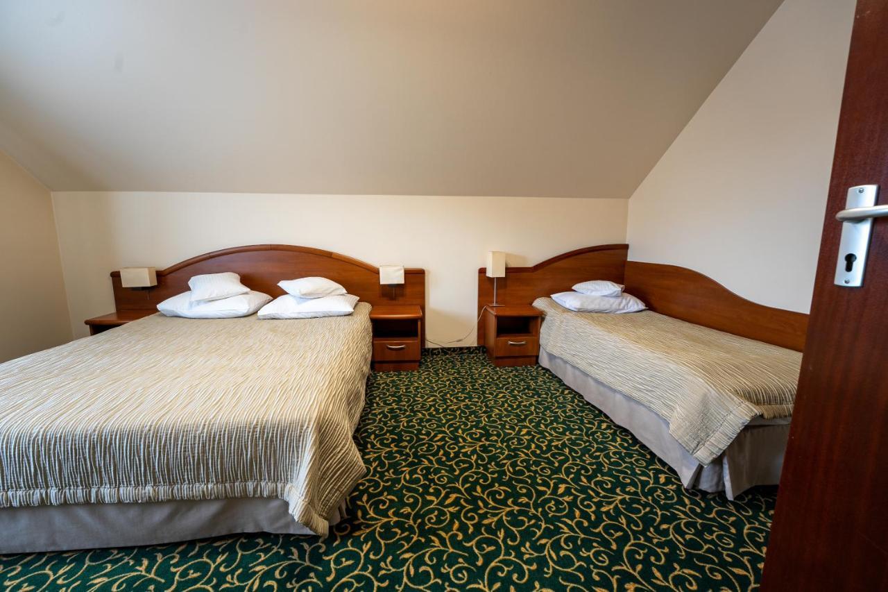 Hotel Szelcow Lesko Exteriér fotografie
